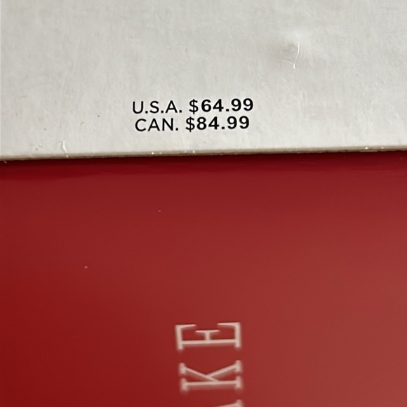 Hallmark keepsake Santa‘s workshop wonders light sound motion 2022 ornament - Picture 3 of 6